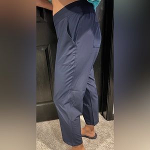 Women’s pants size L